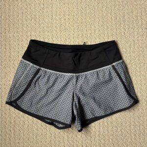 Lululemon Athletica Black and Gray Speed Up Athletic Shorts Lightweight Design